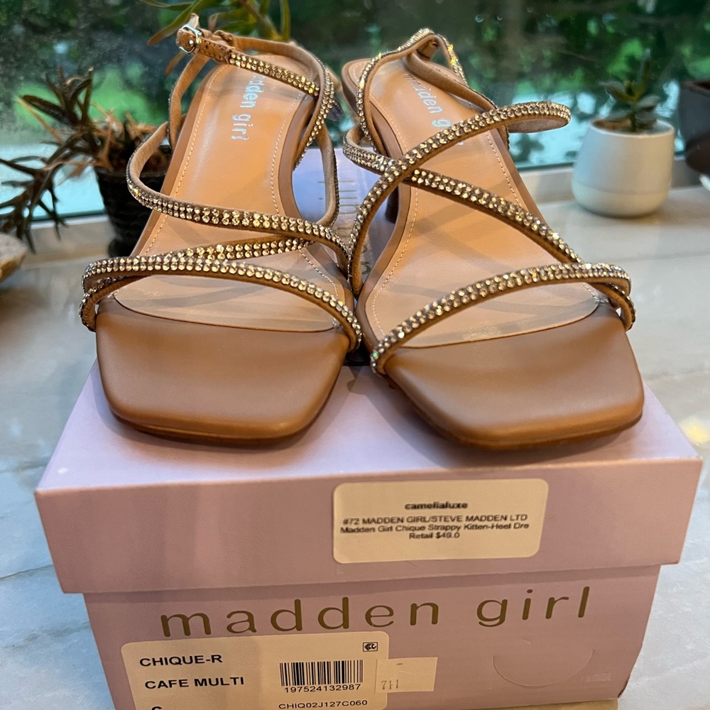 NWB Steve Madden Girl Chique Tan Ankle Strappy Kitten Heel/Sandals- Women’s Sz 6